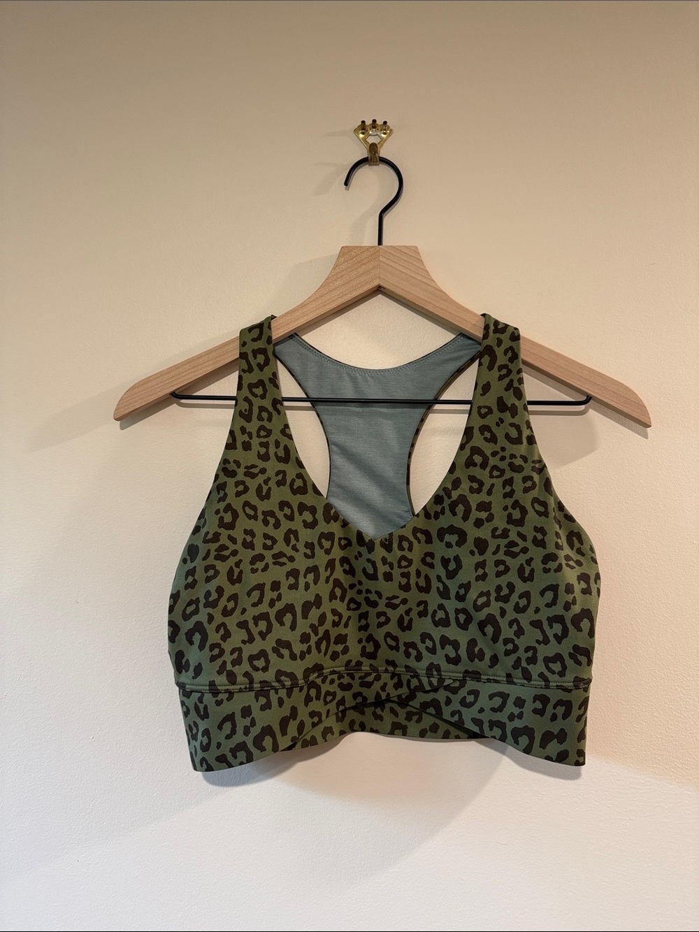 GapFit Green Leopard Sports Bra Size M